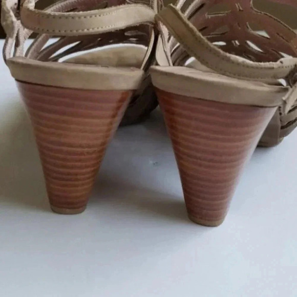 Stuart Weitzman Rollover Nubuck Sandals - Picture 12 of 16